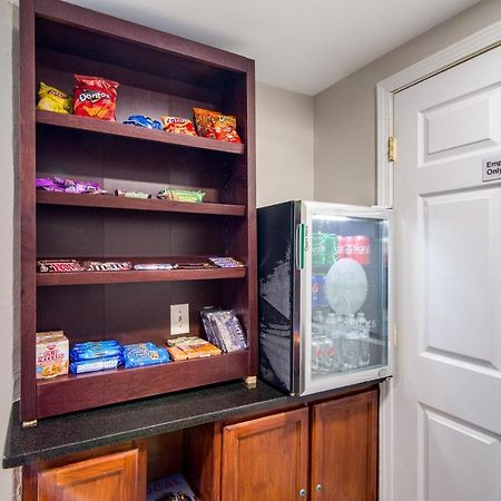 The Townhouse Inn Highpoint Esterno foto