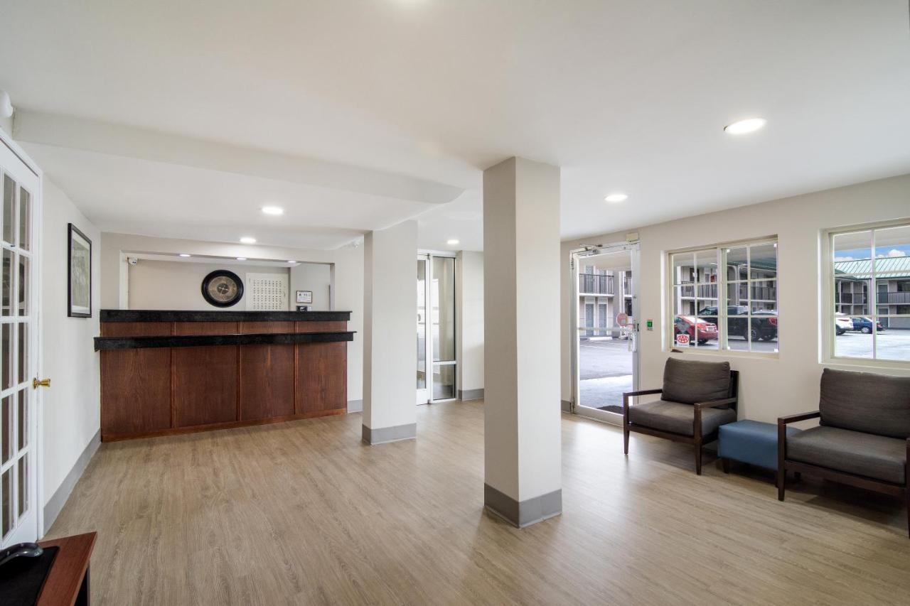 The Townhouse Inn Highpoint Esterno foto