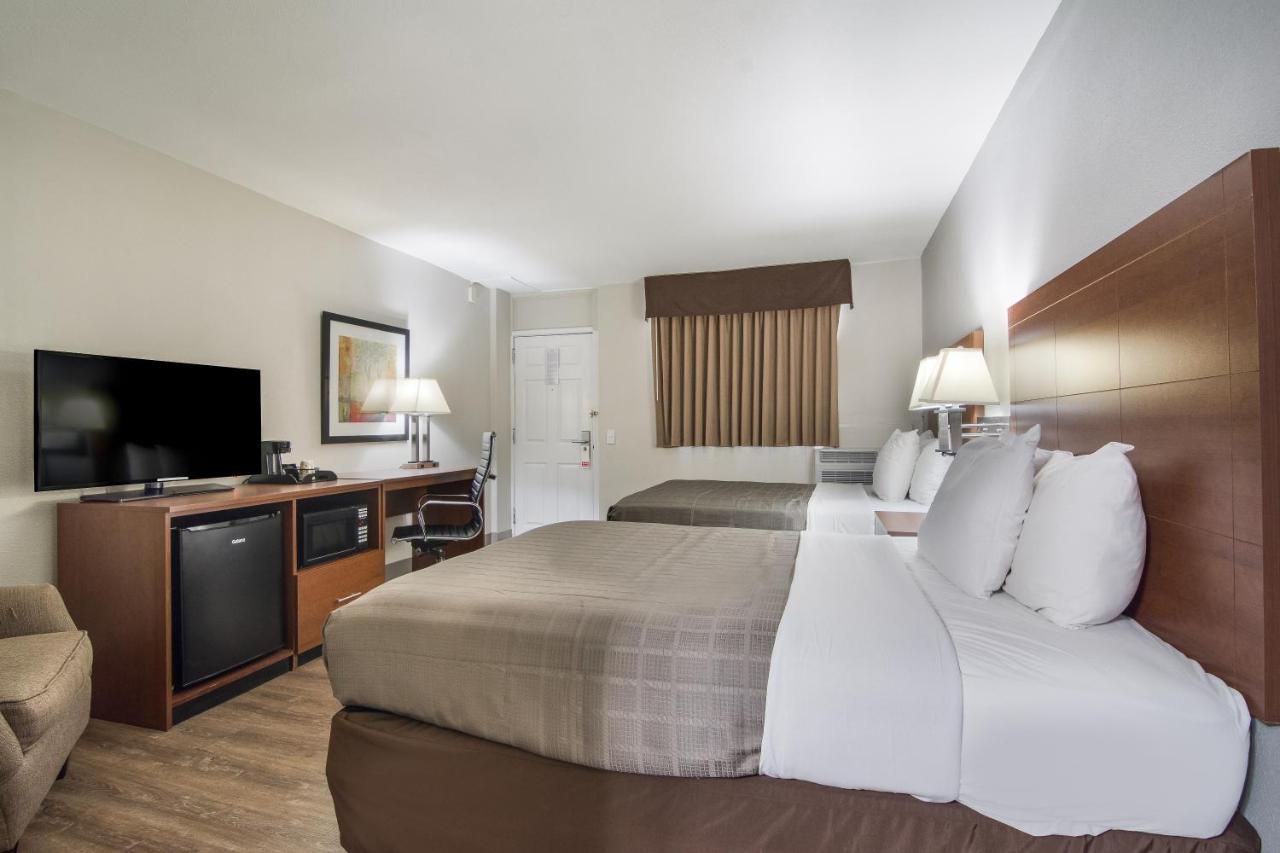 The Townhouse Inn Highpoint Esterno foto