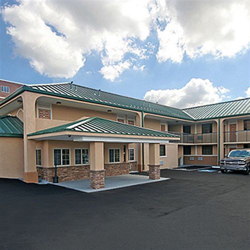The Townhouse Inn Highpoint Esterno foto
