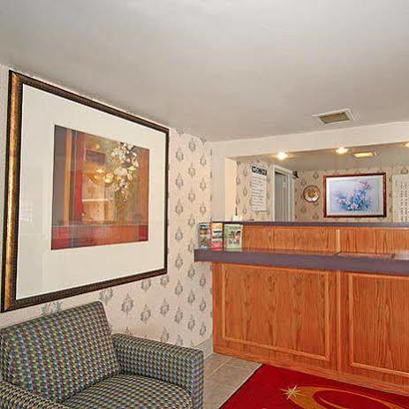 The Townhouse Inn Highpoint Interno foto